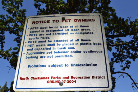 Signage: Rules for pet owners Signage: Rules for pet owners